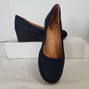 Vionic Sereno Women's Wedge Heel Comfort Shoe Navy Women's 7.5 Arch Sipport